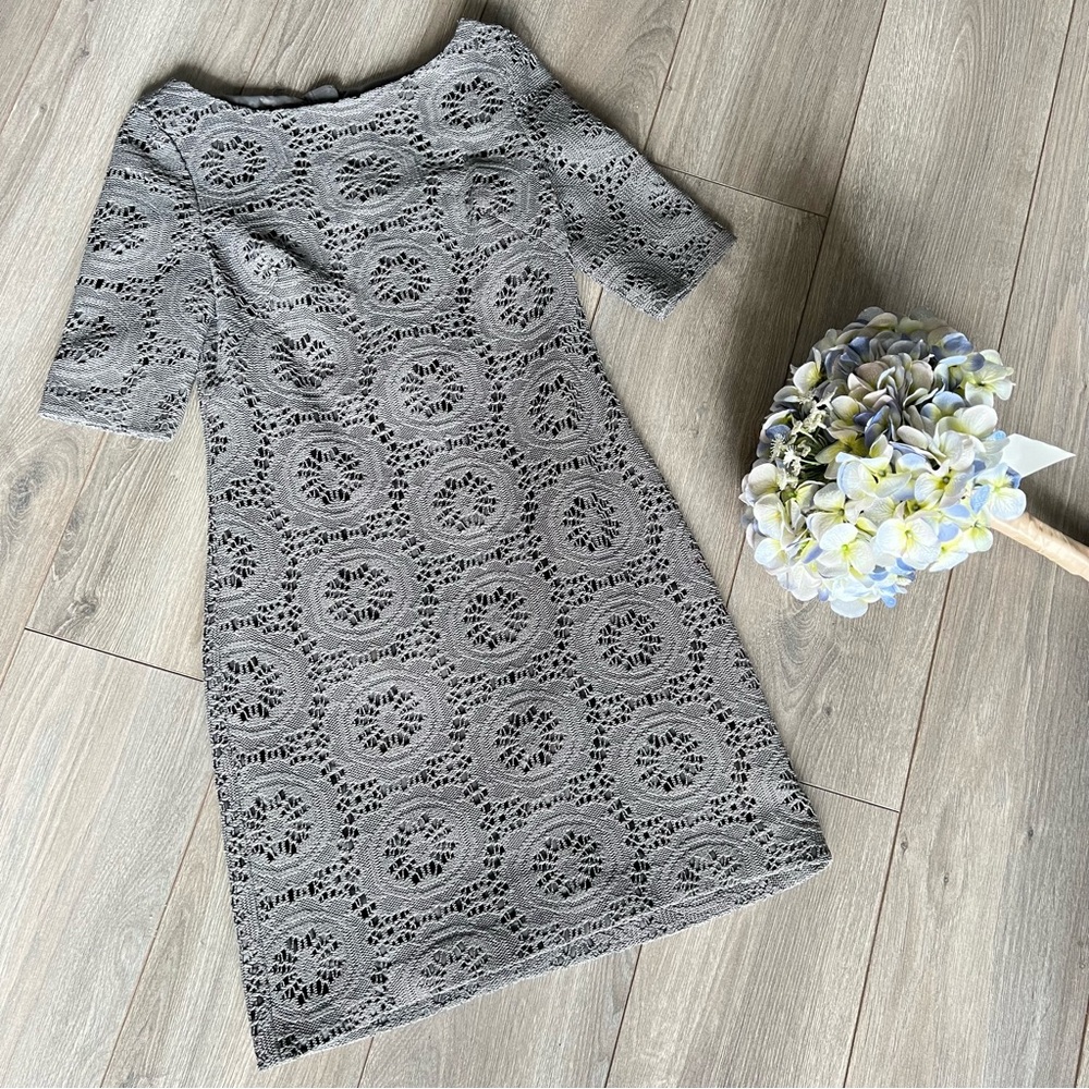 Adrianna Papell Medallion Crochet Lace Knit Sheath Dress Gray 4